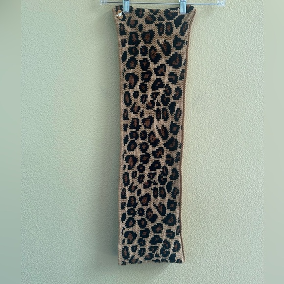 Betsey Johnson Animal Print Infinity Knit Scarf New Without Tags! - Picture 7 of 10